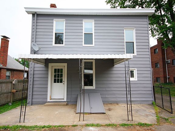 3rd image of 3715 Drake Ave #1