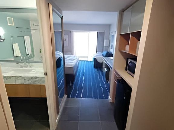 4th image of 410 Atkinson Dr #2428