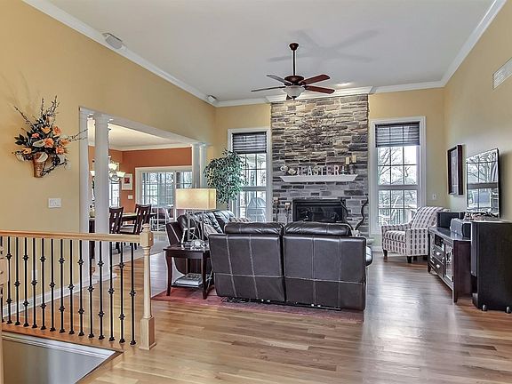 4th image of 1548 Crooked Creek Trl