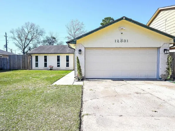 12331 Haroldson Forest Dr, Houston, TX 77044