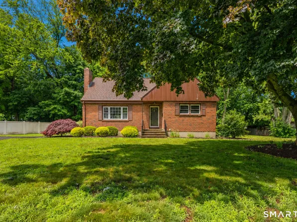 7 Olson Avenue, Cromwell, CT 06416
