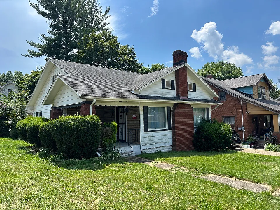 169 E Avondale Ave