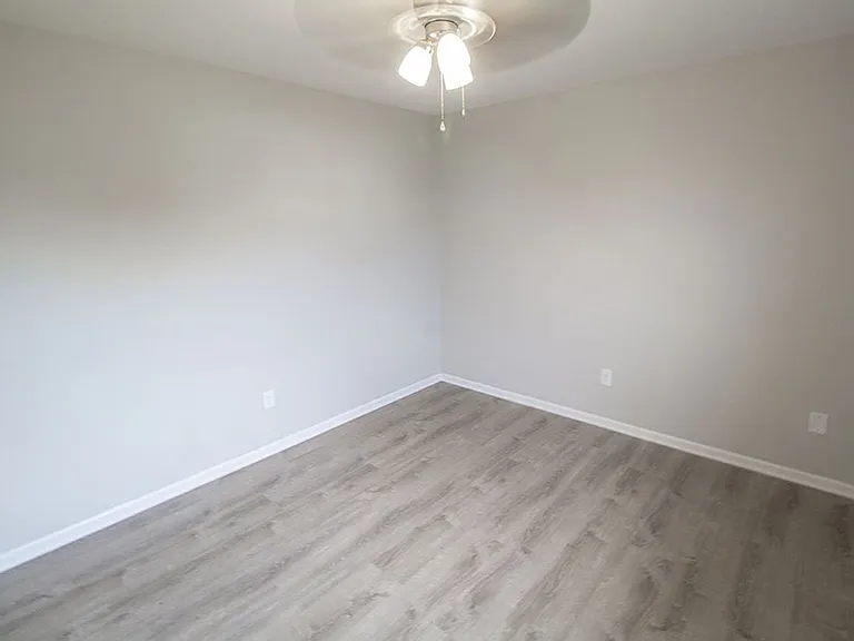 1602 High Quest Cir — Photo 3