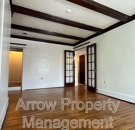 4th image of 1400 A St Unit 2