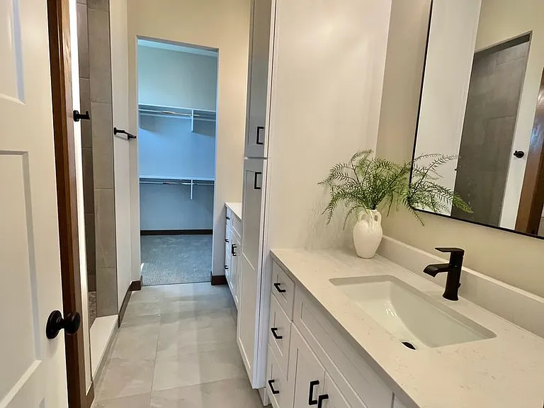 5406 W Liberator Cir — Photo 15