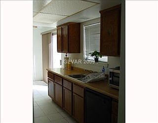 2nd image of 5827 Alcott Ave