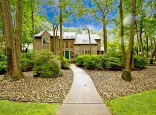 3 Edelweiss Ln, Voorhees, NJ 08043