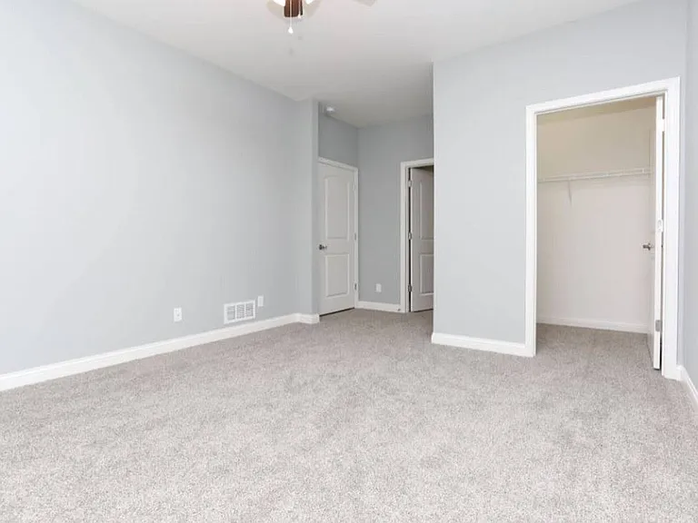 Glenmary Pointe Apartments — Photo 15