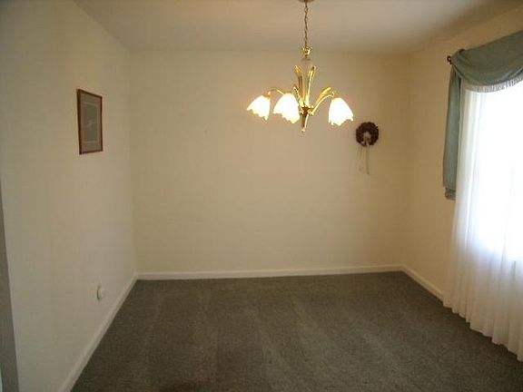 2nd image of 3028 Larue Dr