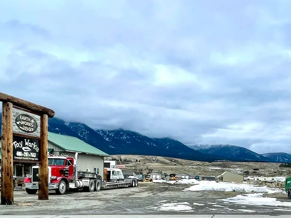 Nhn Front St, Eureka, MT 59917