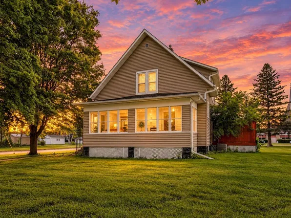 403 W Main St, Blooming Prairie, MN 55917