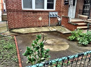 2438 26th St, Astoria, NY 11102
