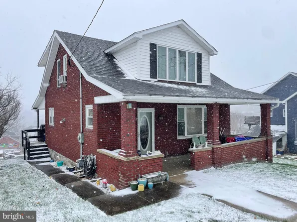 19 Mount Pleasant St, Frostburg, MD 21532
