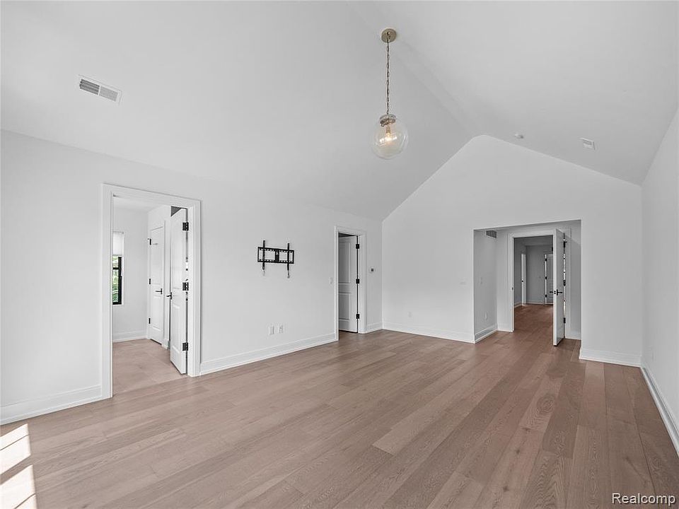 887 Redding Rd, photo 13