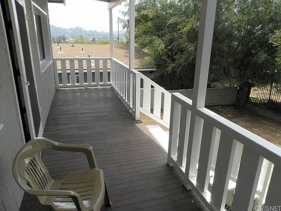 4th image of 324 Vista Pl