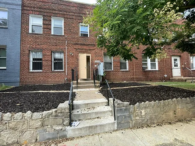 2012 Rosedale St NE #3