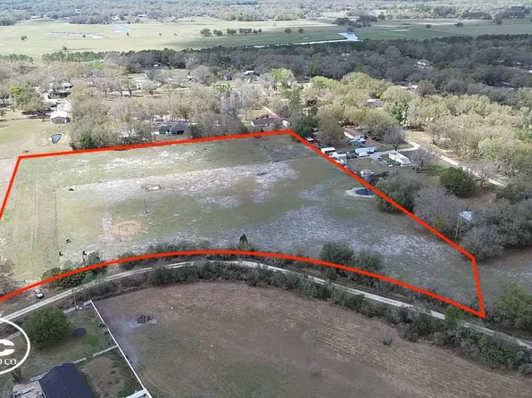 7402 Loghouse Rd, Plant City, FL 33565