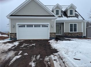 16 Bluestem Blvd, Cromwell, CT 06416