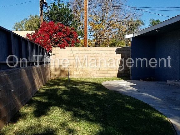 3rd image of 1859 Raymond Ave APT B