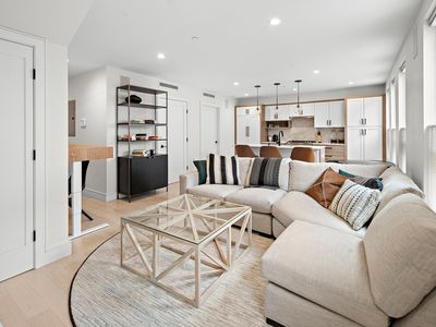 90 Cottage St UNIT 1, Boston, MA, 02128
