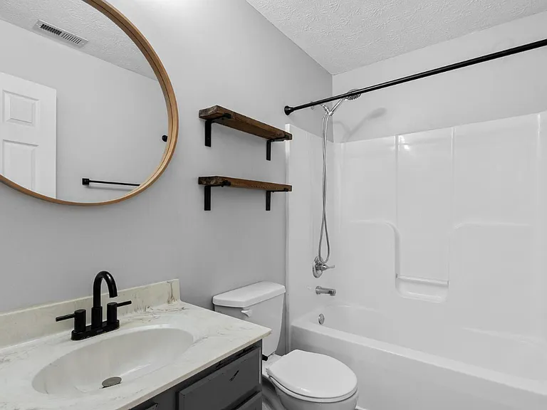 148 Gentry Ln — Photo 13