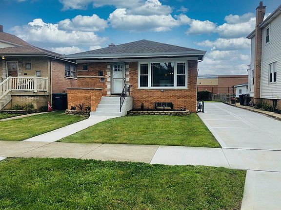 3rd image of 2620 W 96th Pl