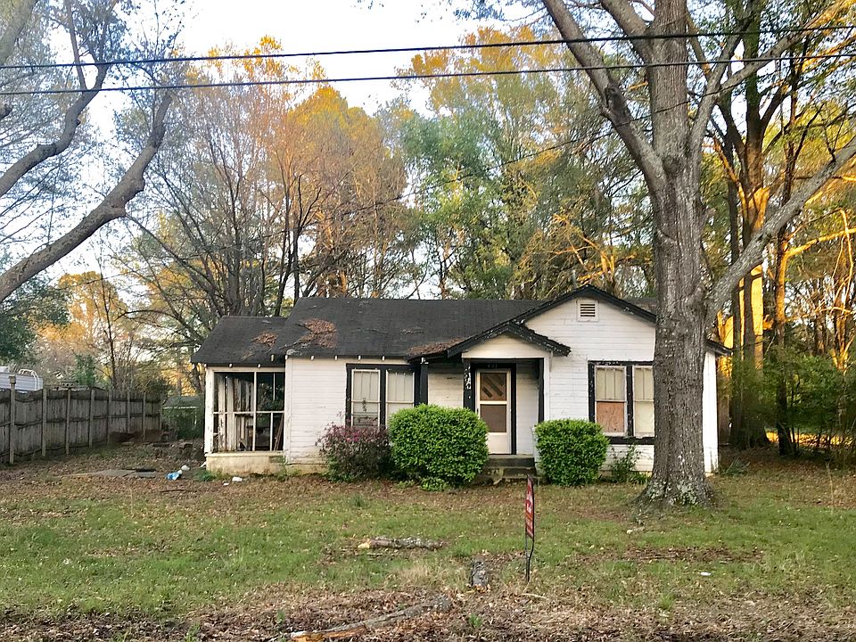 2nd image of 431 S Pine St