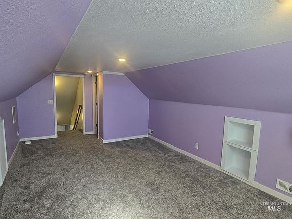 4th image of 2480 W 9th St
