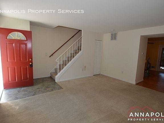 3rd image of 134 Dumbarton Dr