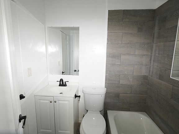 5th image of 3817 Villa Ter #3817
