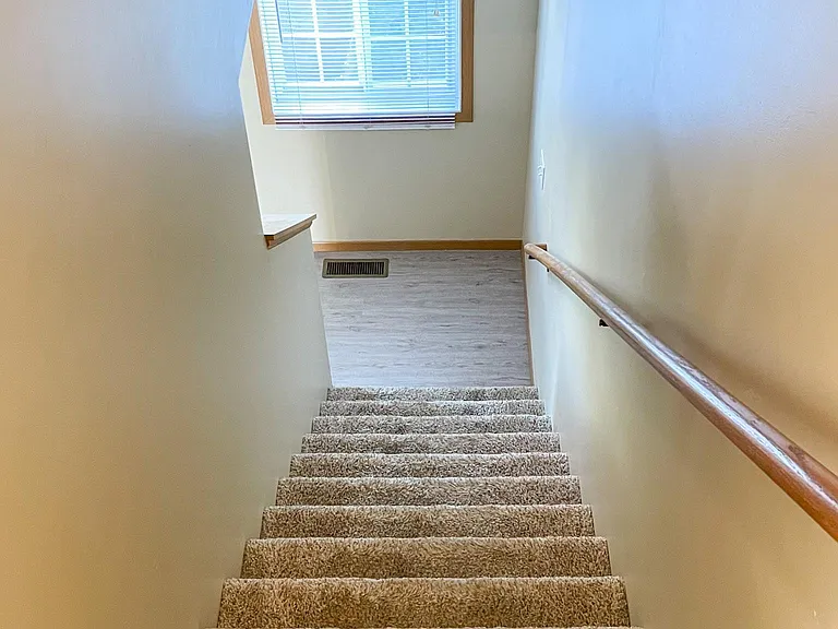15513 Foghorn Ln — Photo 15