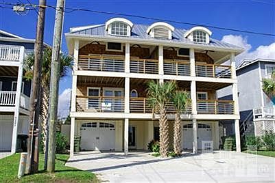 1st image of 418 S Fort Fisher Boulevard #B