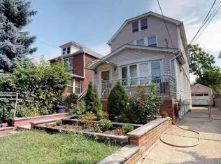 7721 169th St, Flushing, NY 11366