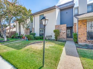 12506 Burninglog Ln, Dallas, TX 75243