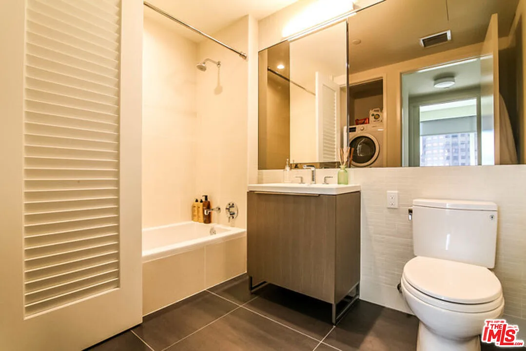 Studio, 1.0 bath, 480 sqft, $2,900 — Photo 3