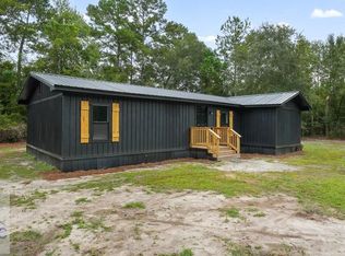 1298 Nursery Rd, Jesup, GA 31546