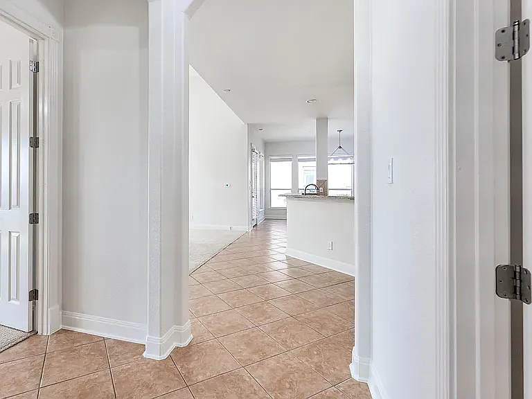 24711 Faraday — Photo 30