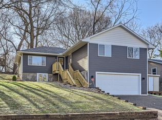 302 Glenmar Ave, Saint Paul, MN 55115