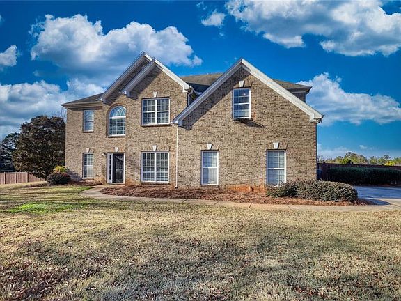 2nd image of 25 Caseys Way