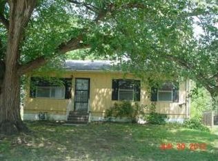 2601 Meadow Trl, Saint Joseph, MO 64503