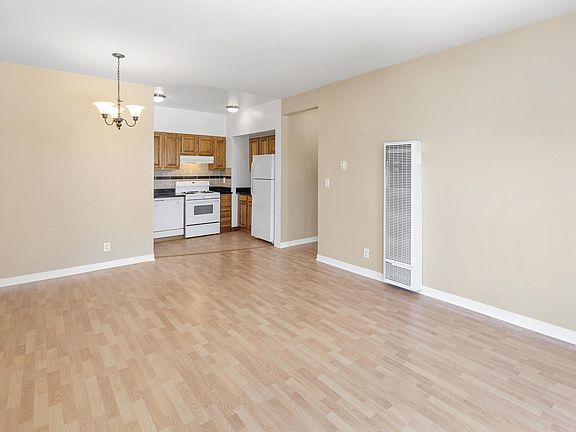 3rd image of 1730 Vallejo St APT B