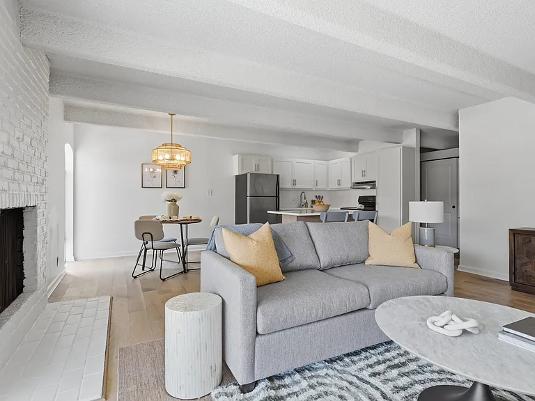 1365 Columbine St #216 — Photo 9