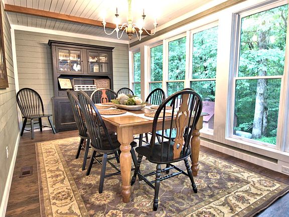 3rd image of 28 Eagle Mountain Dr