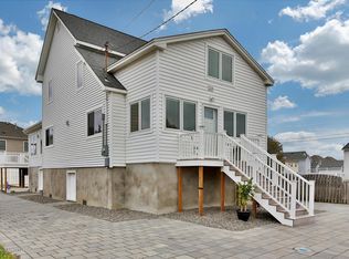 210 7th Ave, Seaside Heights, NJ 08751