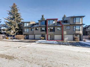 23 W Glamis Dr SW #45, Calgary, AB T3E 6S3