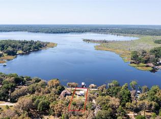 120 Little Orange Lake Dr, Hawthorne, FL 32640