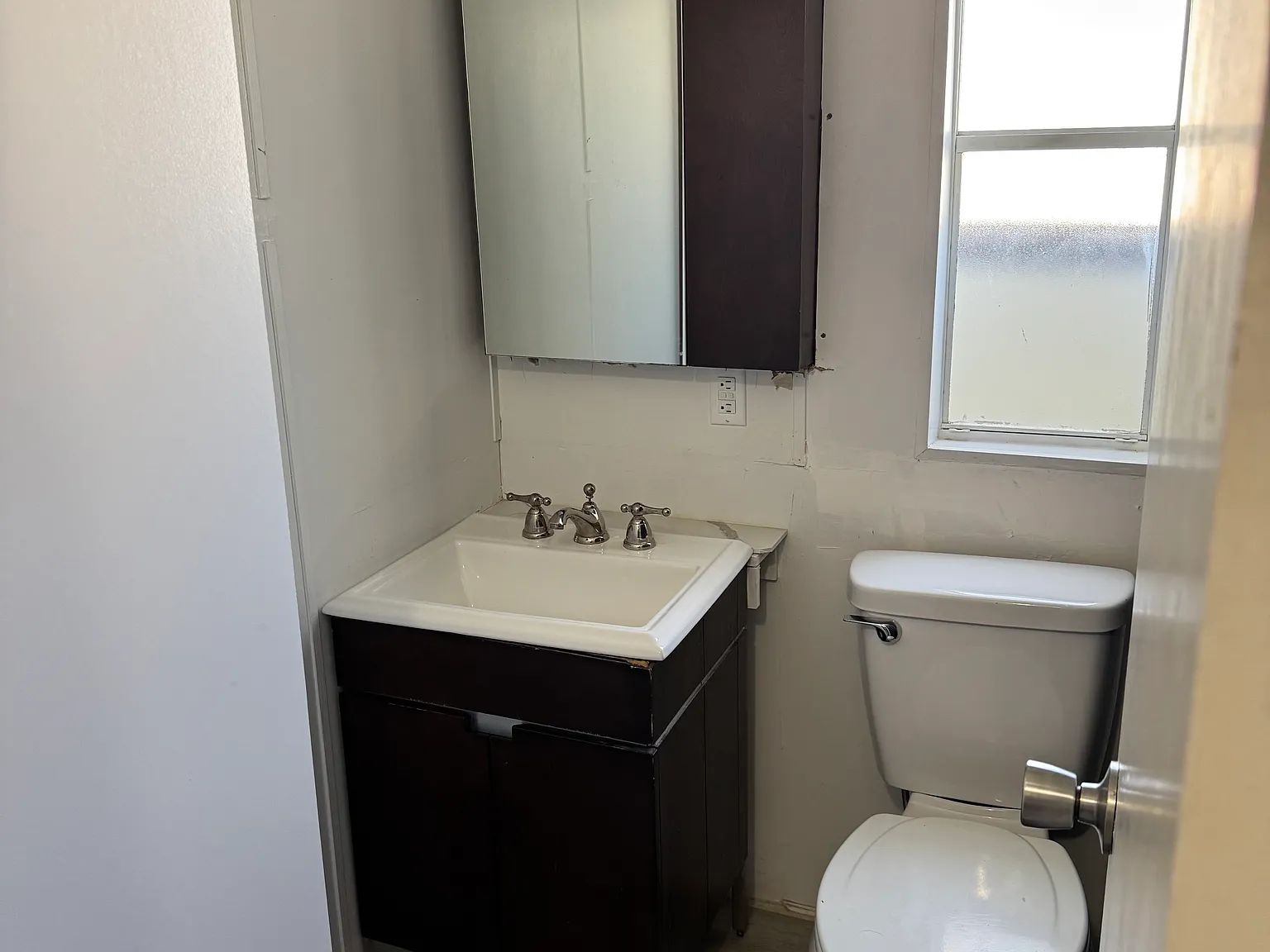 2 bed, 600 sqft, $1,800 — Photo 2