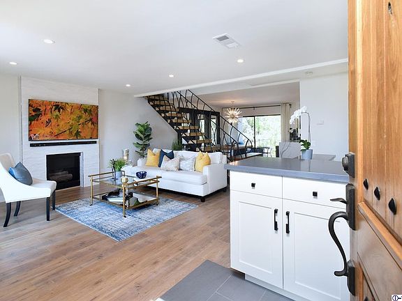 4th image of 1721 Camino De Villas