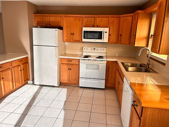 Kitchen with lots cabinets and counter space