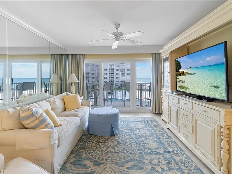 3443 Gulf Shore Blvd N #303 — Photo 2